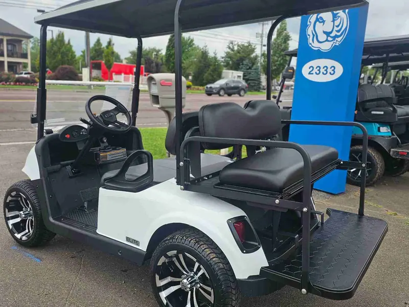 Used white electric 2021 EZGO RXV golf cart for sale in Hatfield, PA — photo 3