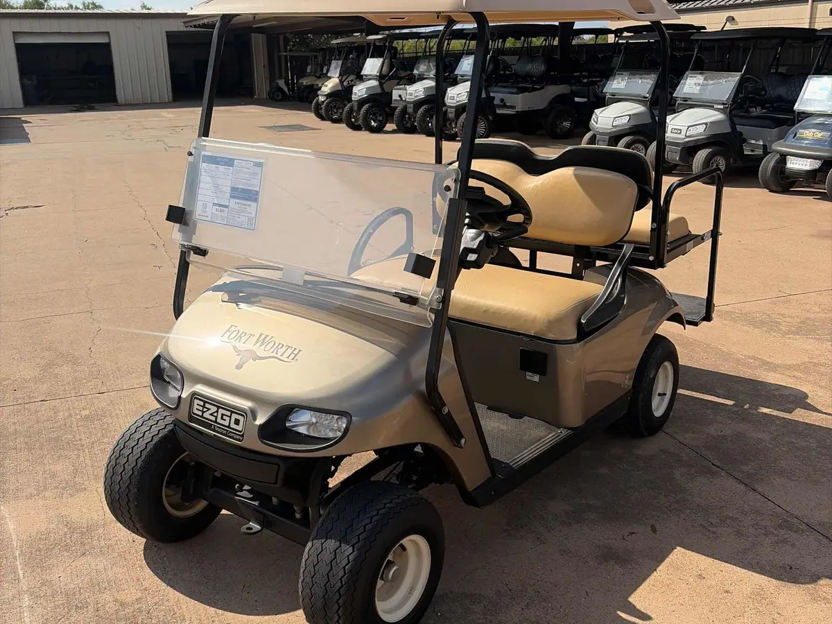 Used champane gas 2021 EZGO TXT golf cart for sale in Wichita Falls, TX
