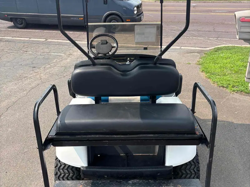 Used white electric 2008 EZGO TXT lifted golf cart for sale in Hatfield, PA — photo 4