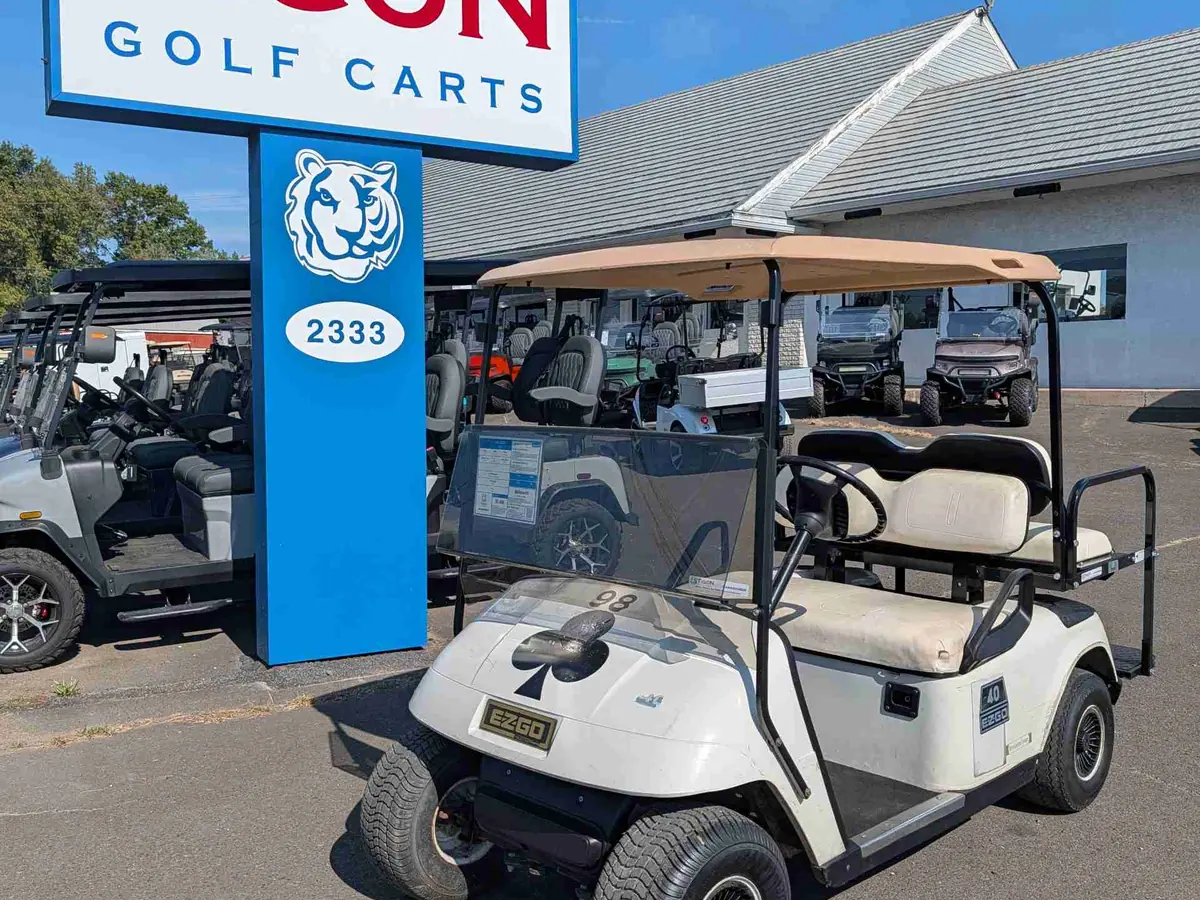 Used white electric 1998 EZGO TXT golf cart for sale in Hatfield, PA