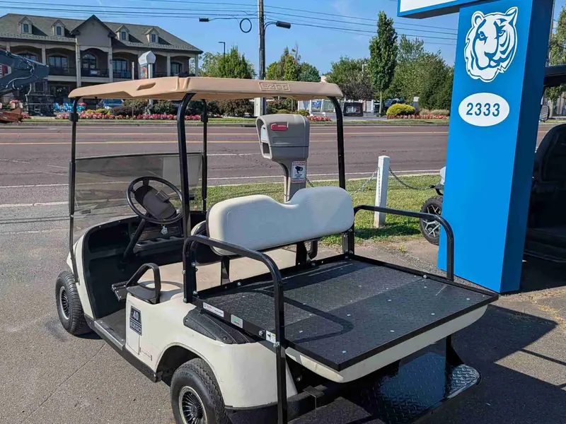 Used white electric 1998 EZGO TXT golf cart for sale in Hatfield, PA — photo 4