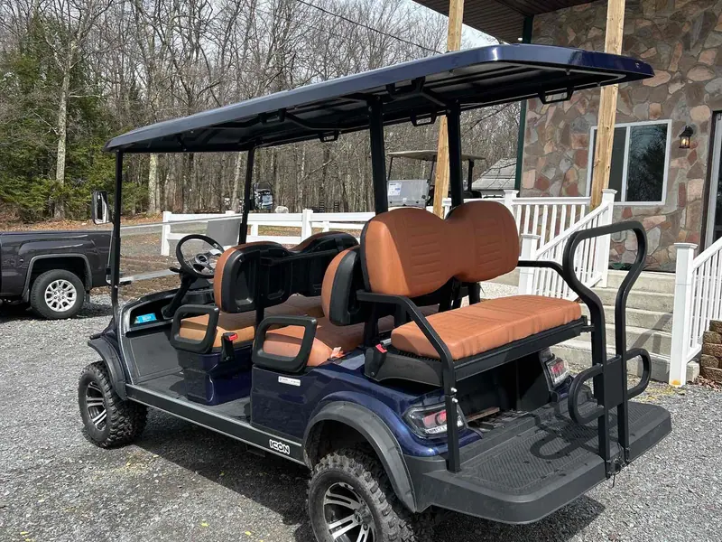 New indigo gas 2024 Icon G60L lifted golf cart for sale in Long Pond, PA — photo 3