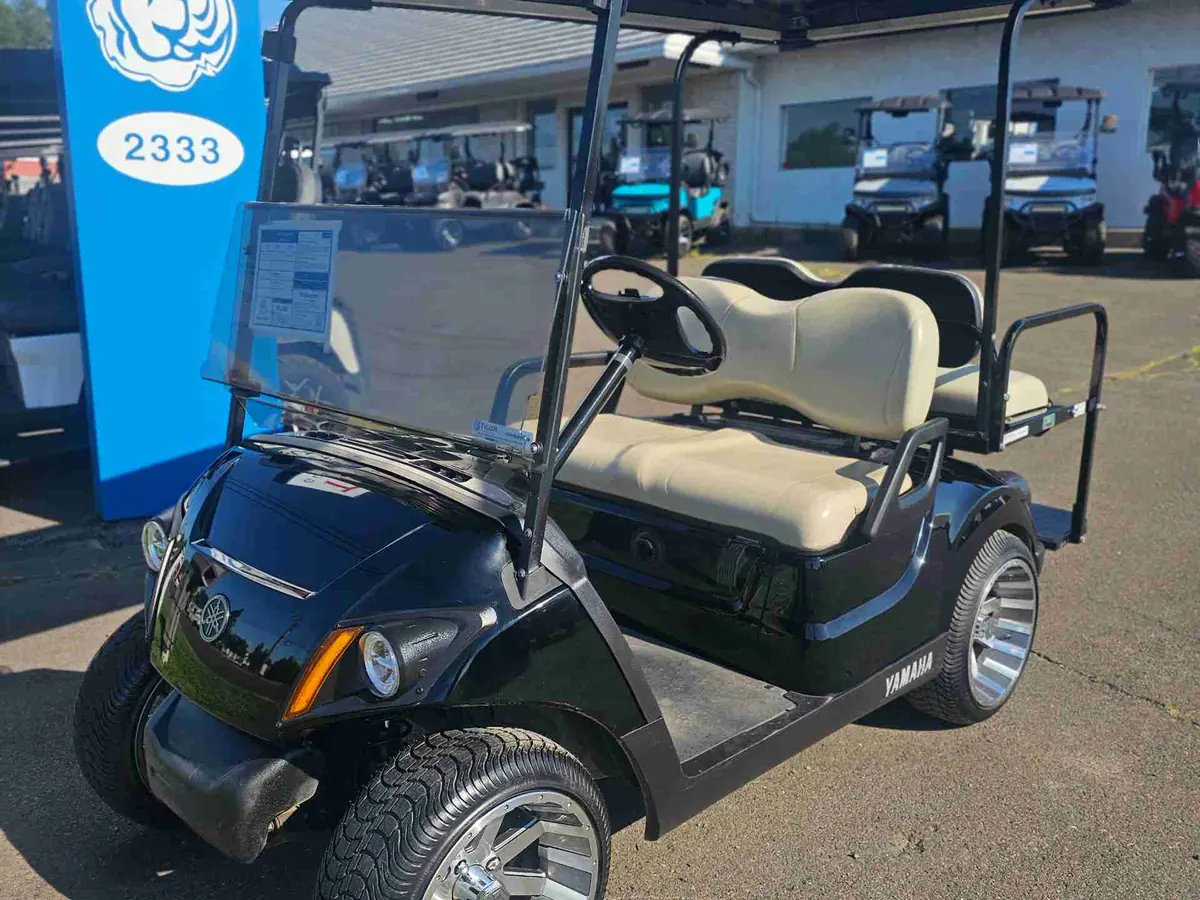 Used black electric 2017 Yamaha Drive 2 golf cart for sale in Hatfield, PA
