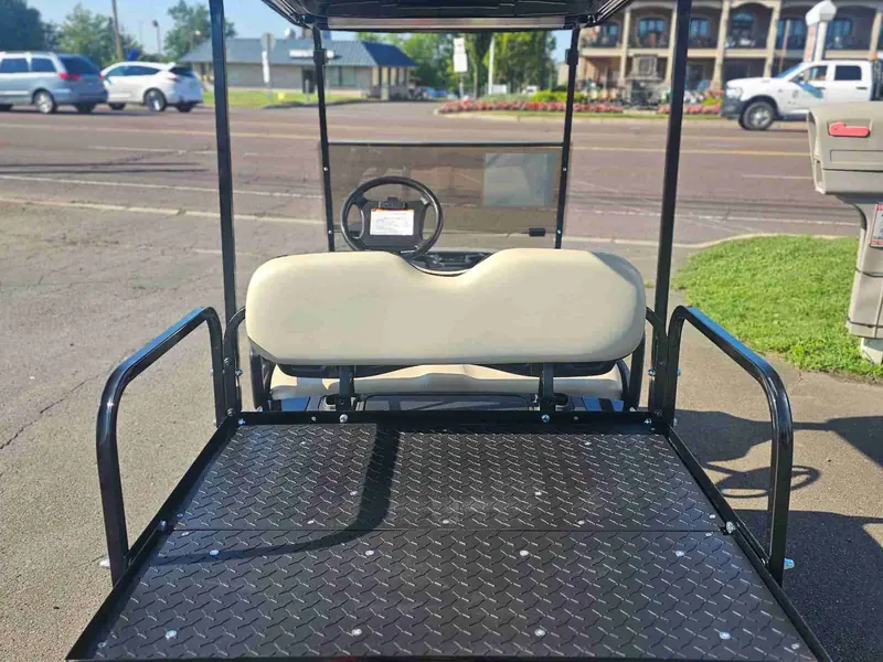 Used black electric 2017 Yamaha Drive 2 golf cart for sale in Hatfield, PA — photo 4