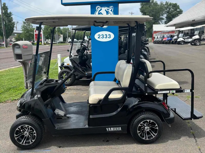 Used black electric 2017 Yamaha Drive 2 golf cart for sale in Long Pond, PA — photo 2