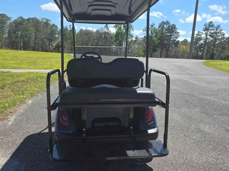Used blue gas 2016 Yamaha Drive 2 golf cart for sale in Lecanto, FL — photo 4