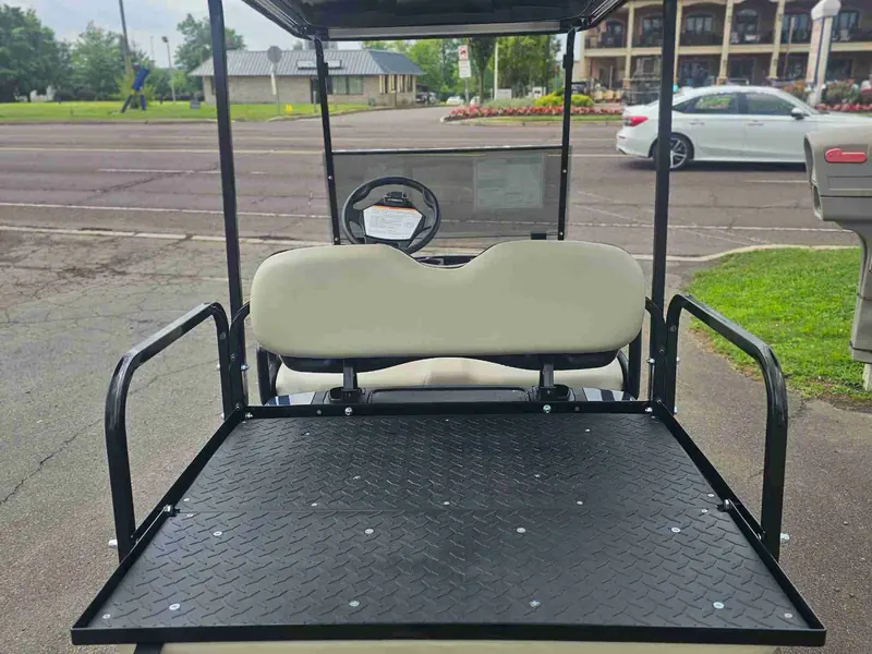 New bluestone gas 2027 Yamaha Drive 2 lifted golf cart for sale — photo 4
