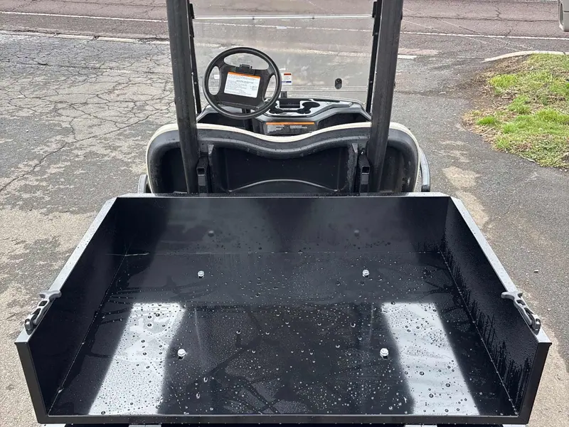 Used green electric 2017 Yamaha Drive 2 golf cart for sale in Swanton, OH — photo 4