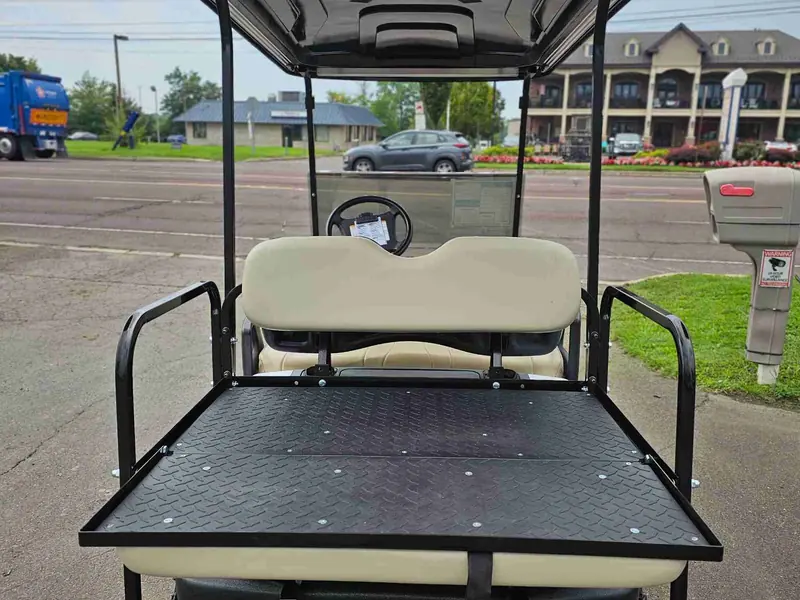 Used white gas 2017 Yamaha Drive 2 lifted golf cart for sale in Gloucester Point, VA — photo 4