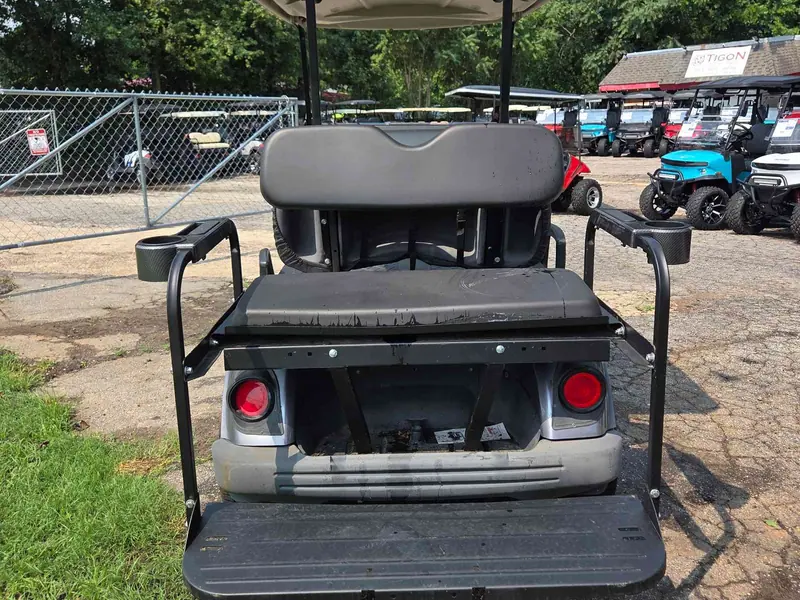 Used gray electric 2015 Yamaha G29 golf cart for sale in Raleigh, NC — photo 4