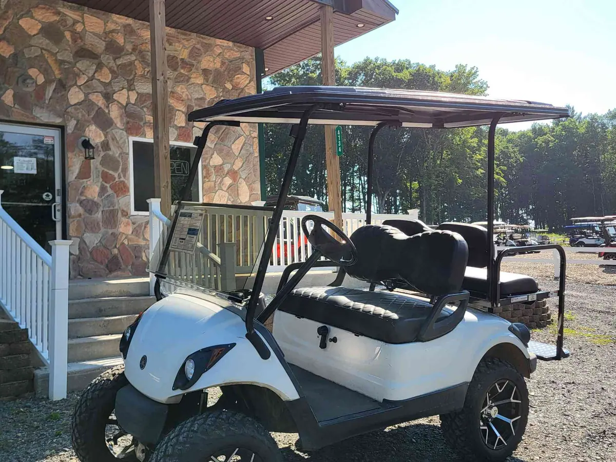 Used white gas 2013 Yamaha G29 lifted golf cart for sale in Long Pond, PA