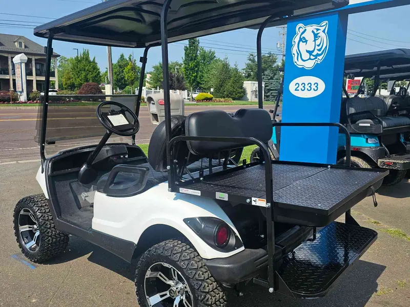 Used white gas 2013 Yamaha G29 lifted golf cart for sale in Scranton, PA — photo 3
